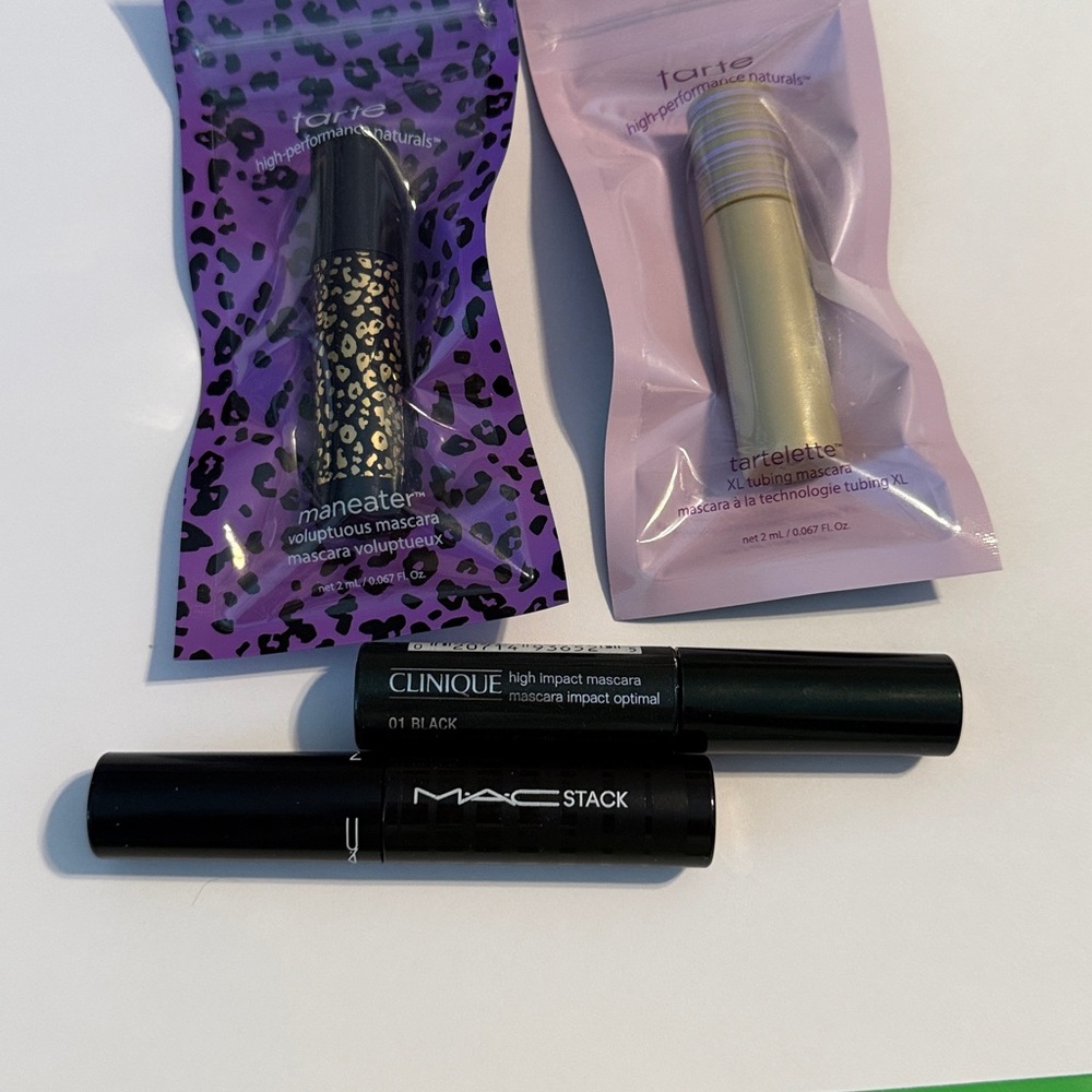 Assorted brands of black mascaras